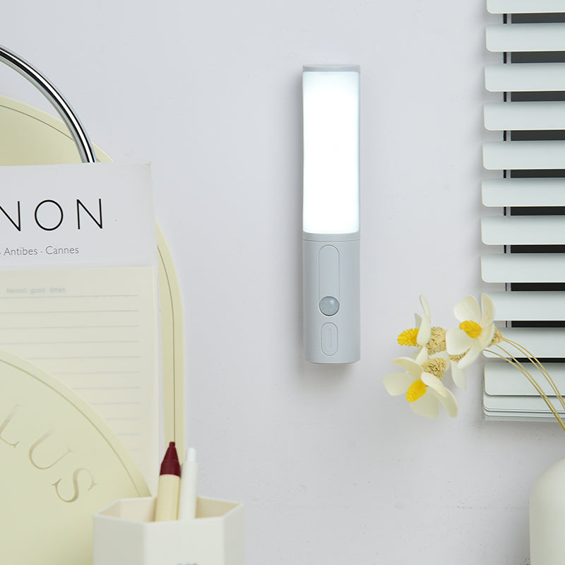 Kindvera Glow Motion-Sensor Night Light